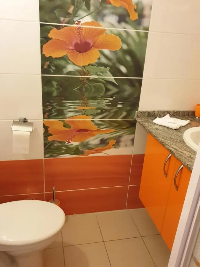 Sainte-Anne, Location T2 Sun Hollidays Apartman Sainte-Anne