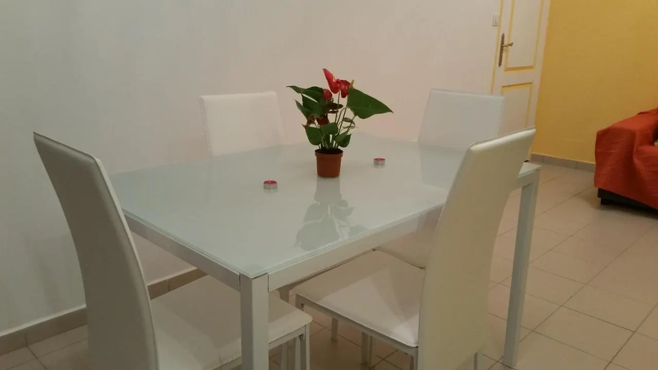Sainte-Anne, Location T2 Sun Hollidays Apartman