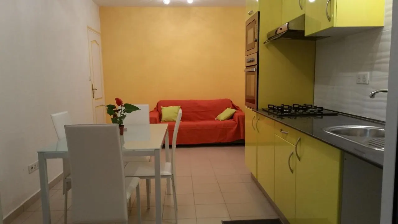 Appartement Sainte-Anne, Location T2 Sun Hollidays 0*, Sainte-Anne (Grande-Terre) Guadeloupe
